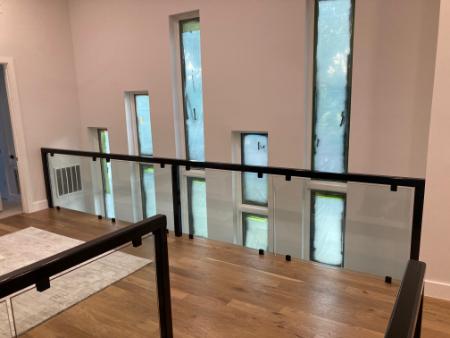 The Pros and Cons of Getting a Glass Railing
