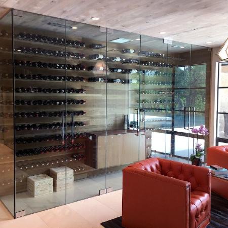 Paradise for Wine Connoisseurs: Essential Wine Room Features